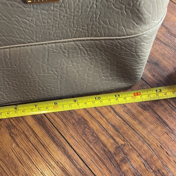 Beautiful Anne Klein handbag NEW - Picture 7 of 10